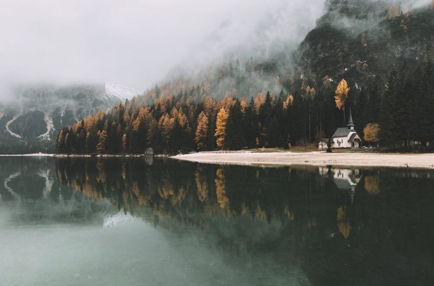  ഡല്‍ഹിയില്‍ തകര്‍ത്ത ദേവാലയം പുനര്‍നിര്‍മിക്കും: മുഖ്യമന്ത്രി അരവിന്ദ്കേജരിവാള്‍